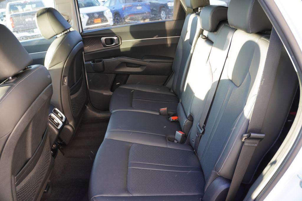 used 2023 Kia Sorento car, priced at $23,937