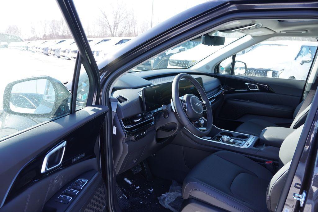 new 2026 Kia Carnival Hybrid car, priced at $52,834