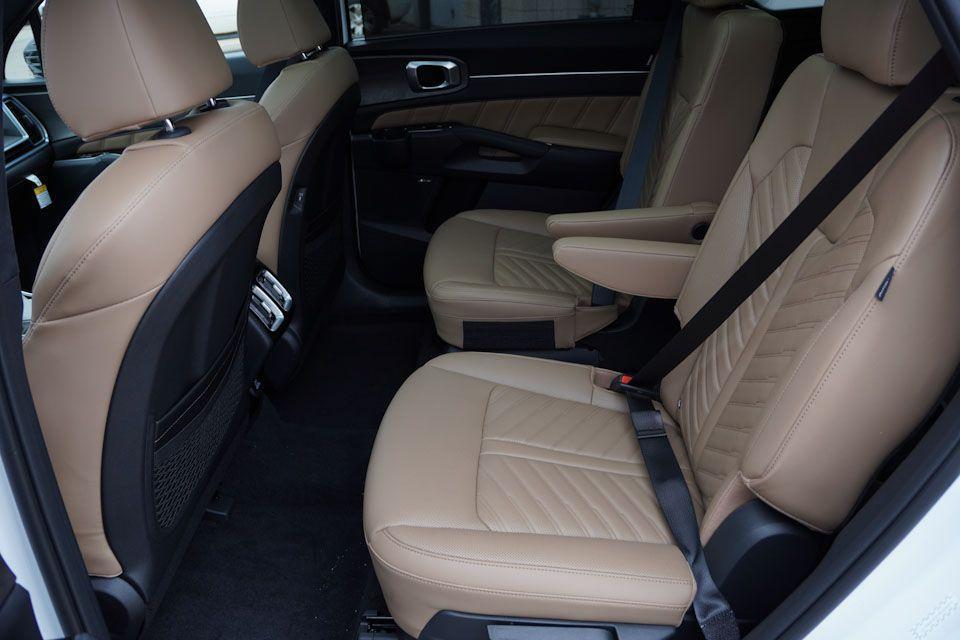 new 2026 Kia Sorento car, priced at $42,777