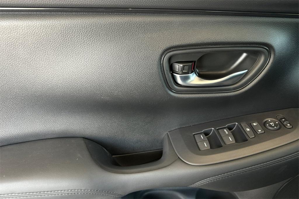 new 2026 Honda HR-V car, priced at $28,105