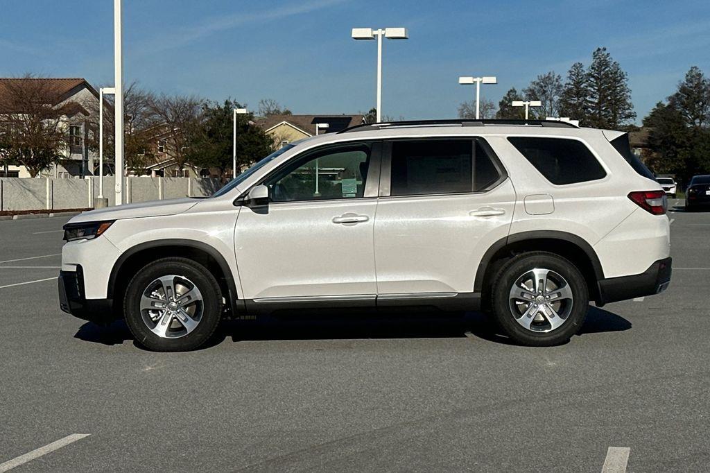 new 2026 Honda Pilot car, priced at $48,090