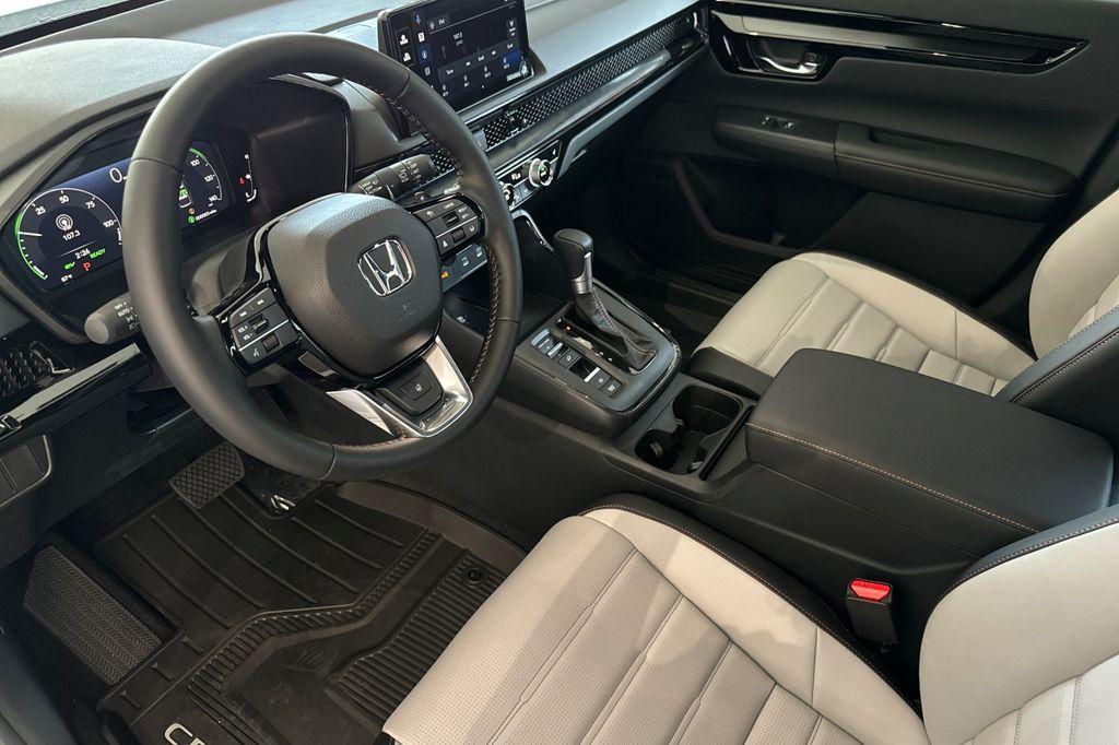 new 2026 Honda CR-V Hybrid car, priced at $44,000