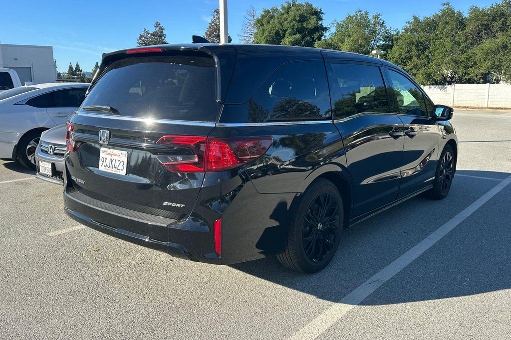 used 2025 Honda Odyssey car, priced at $39,101