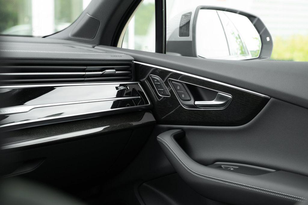new 2026 Audi Q7 car, priced at $79,108