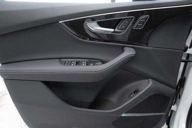 new 2026 Audi Q7 car, priced at $75,466