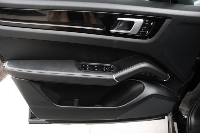 used 2020 Porsche Cayenne car, priced at $37,520