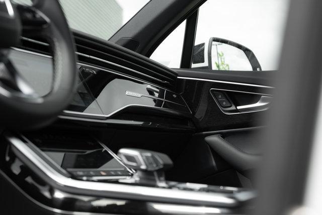 new 2026 Audi Q7 car, priced at $64,874