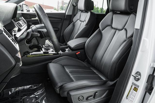 2025 Glacier White Metallic Audi Q5