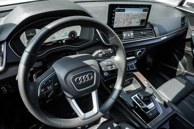 2025 Glacier White Metallic Audi Q5