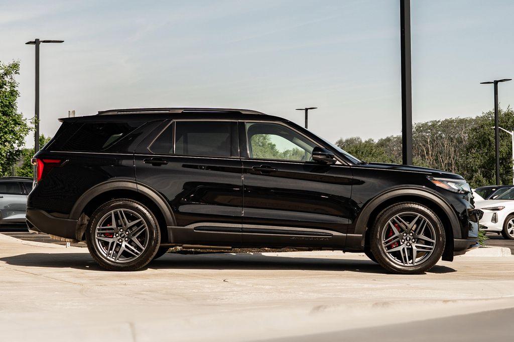 used 2025 Ford Explorer car, priced at $51,186