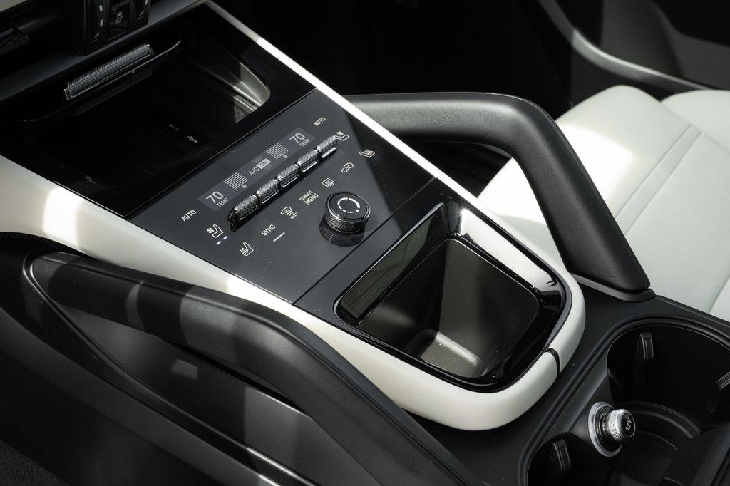 used 2025 Porsche Cayenne car, priced at $117,404