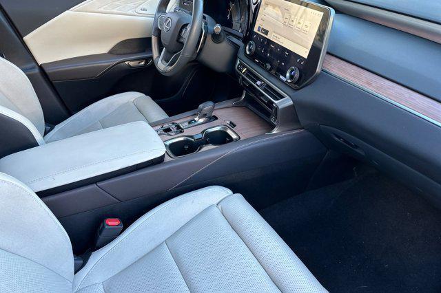 2024 Iridium Lexus RX 350