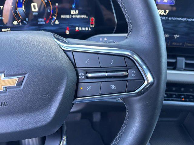 used 2025 Chevrolet Equinox car, priced at $25,462