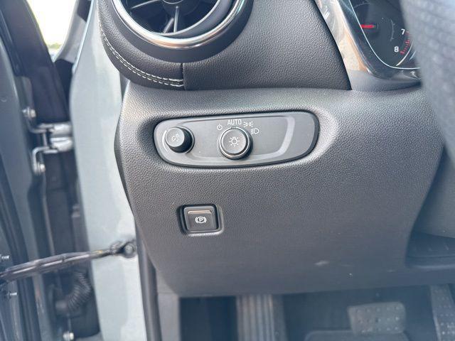 used 2025 Chevrolet Blazer car, priced at $28,595