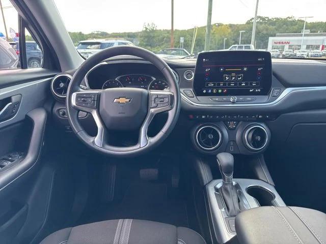 used 2025 Chevrolet Blazer car, priced at $27,999