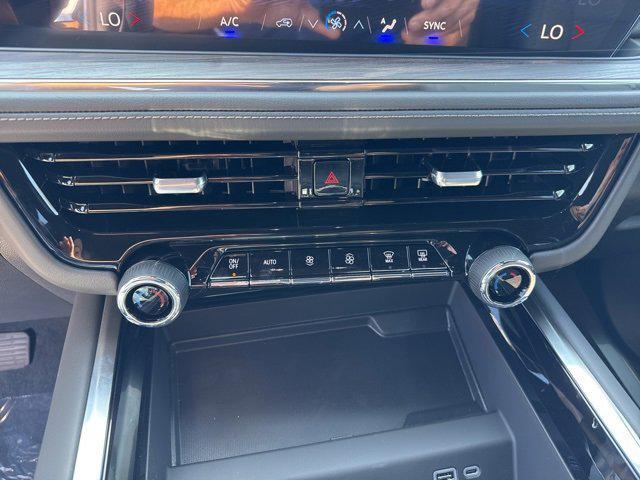 new 2025 Chevrolet Tahoe car, priced at $62,500