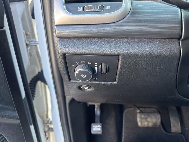 used 2020 Jeep Grand Cherokee car, priced at $16,334