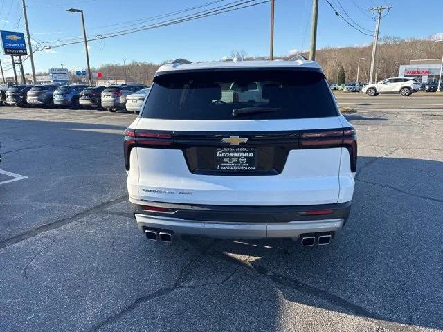 used 2025 Chevrolet Traverse car, priced at $35,630