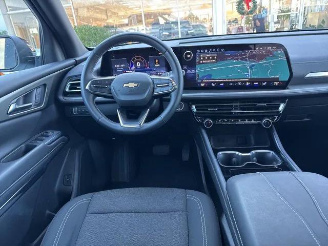 used 2025 Chevrolet Traverse car, priced at $35,630