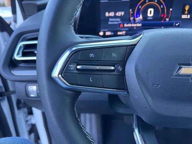 used 2025 Chevrolet Traverse car, priced at $35,630