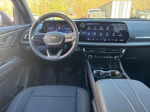 new 2025 Chevrolet Traverse car, priced at $43,344