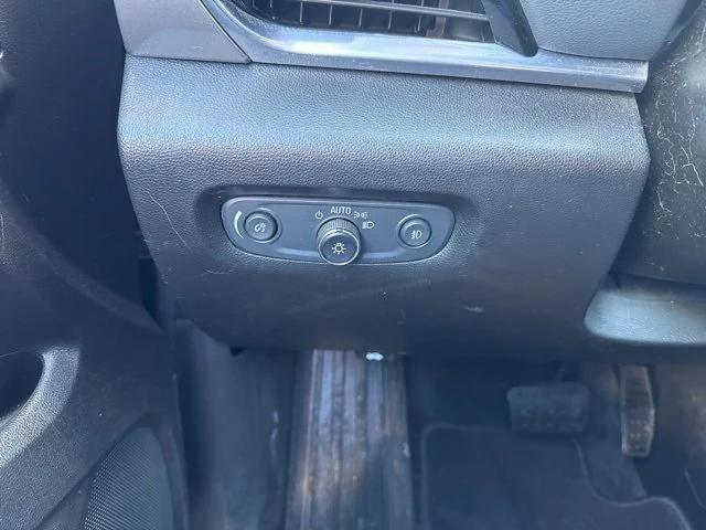 used 2020 Chevrolet Traverse car, priced at $18,999