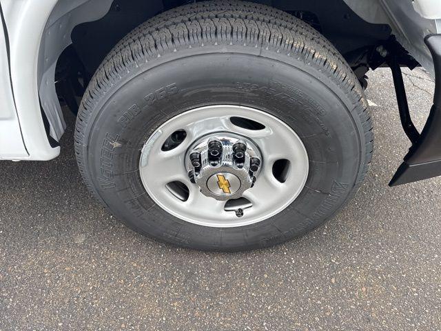 new 2025 Chevrolet Express 2500 car, priced at $42,695