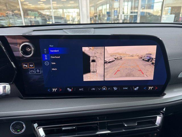 new 2026 Chevrolet Traverse car, priced at $52,140