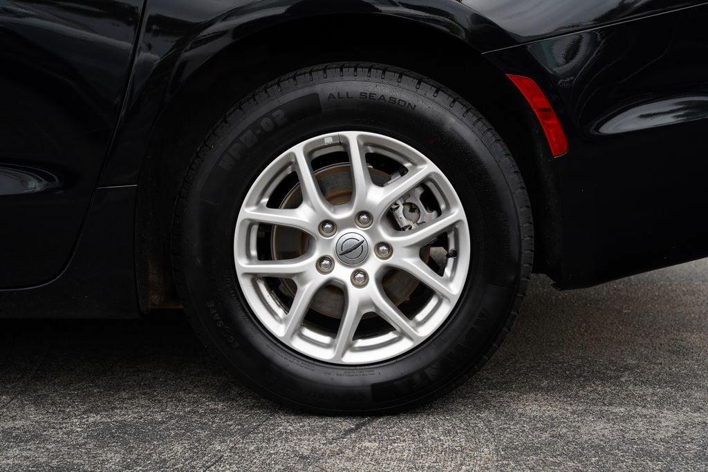 used 2024 Chrysler Pacifica car, priced at $24,400