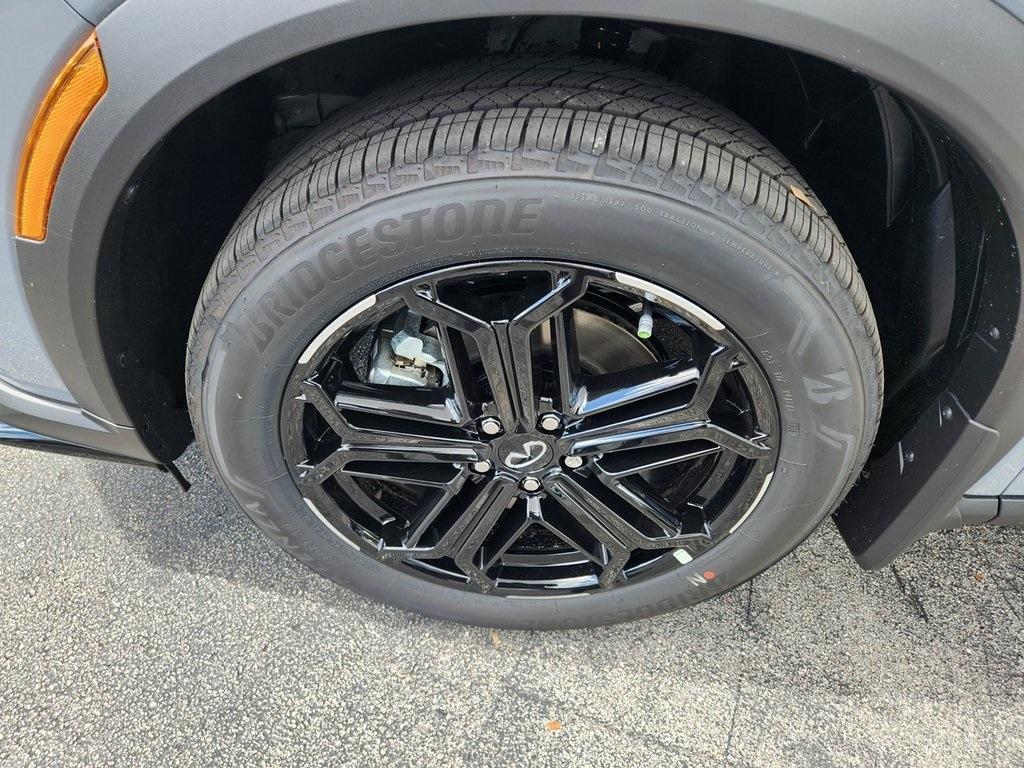 new 2026 INFINITI QX60 car, priced at $58,856