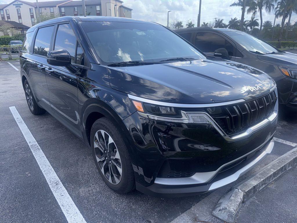 used 2024 Kia Carnival car, priced at $33,995