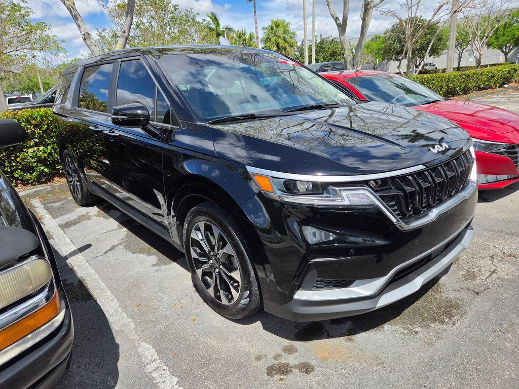 used 2024 Kia Carnival car, priced at $33,995