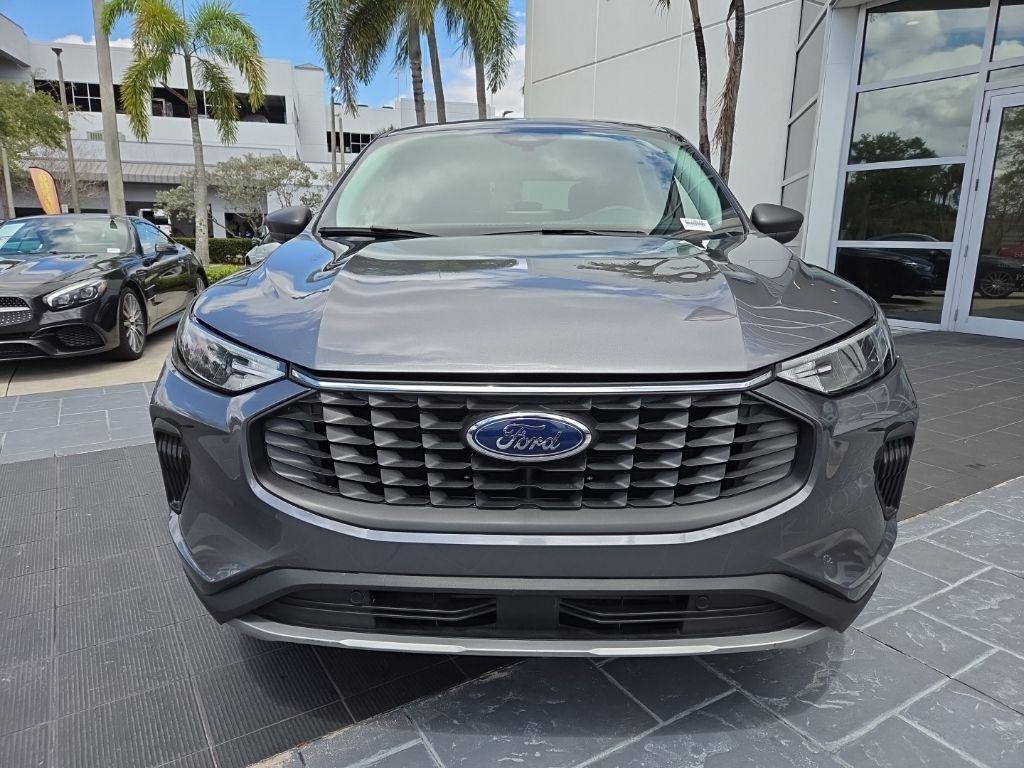 used 2025 Ford Escape car, priced at $19,995