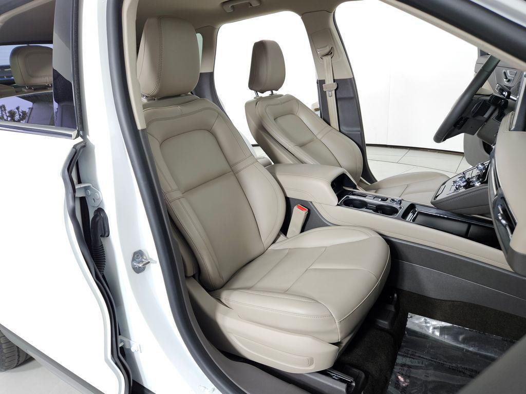 used 2022 Lincoln Corsair car, priced at $25,388