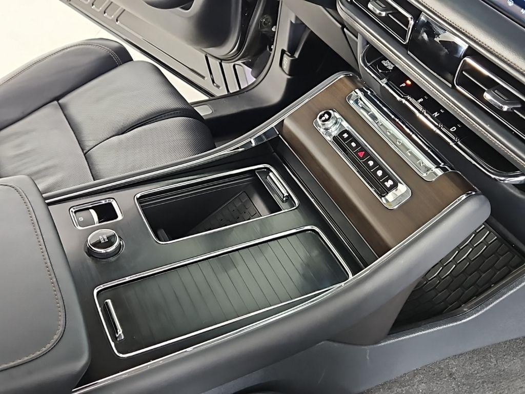 used 2025 Lincoln Aviator car, priced at $64,888