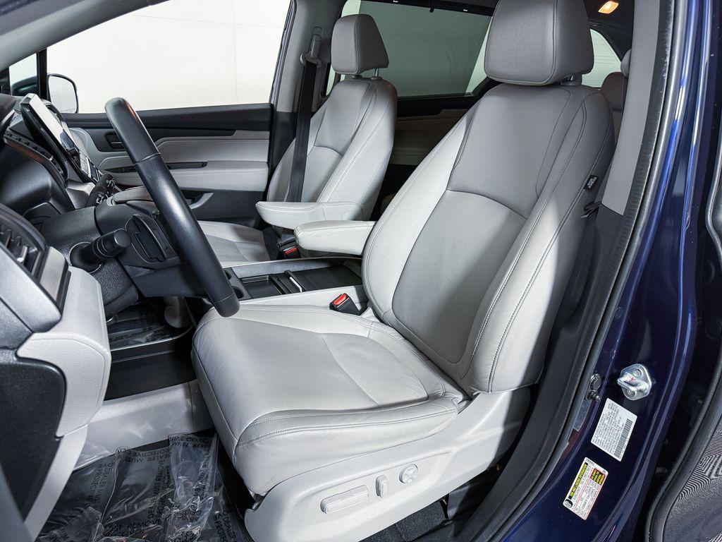 used 2024 Honda Odyssey car, priced at $32,250