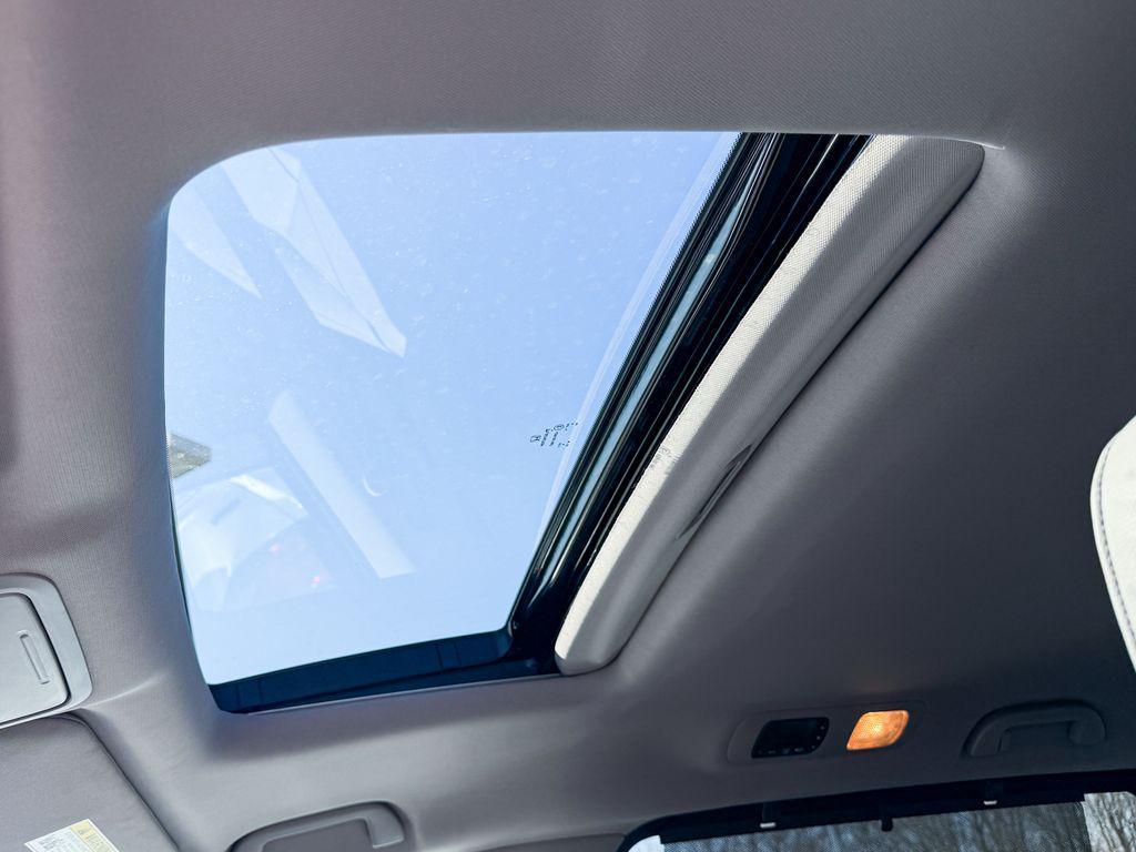 used 2024 Honda Odyssey car, priced at $32,250