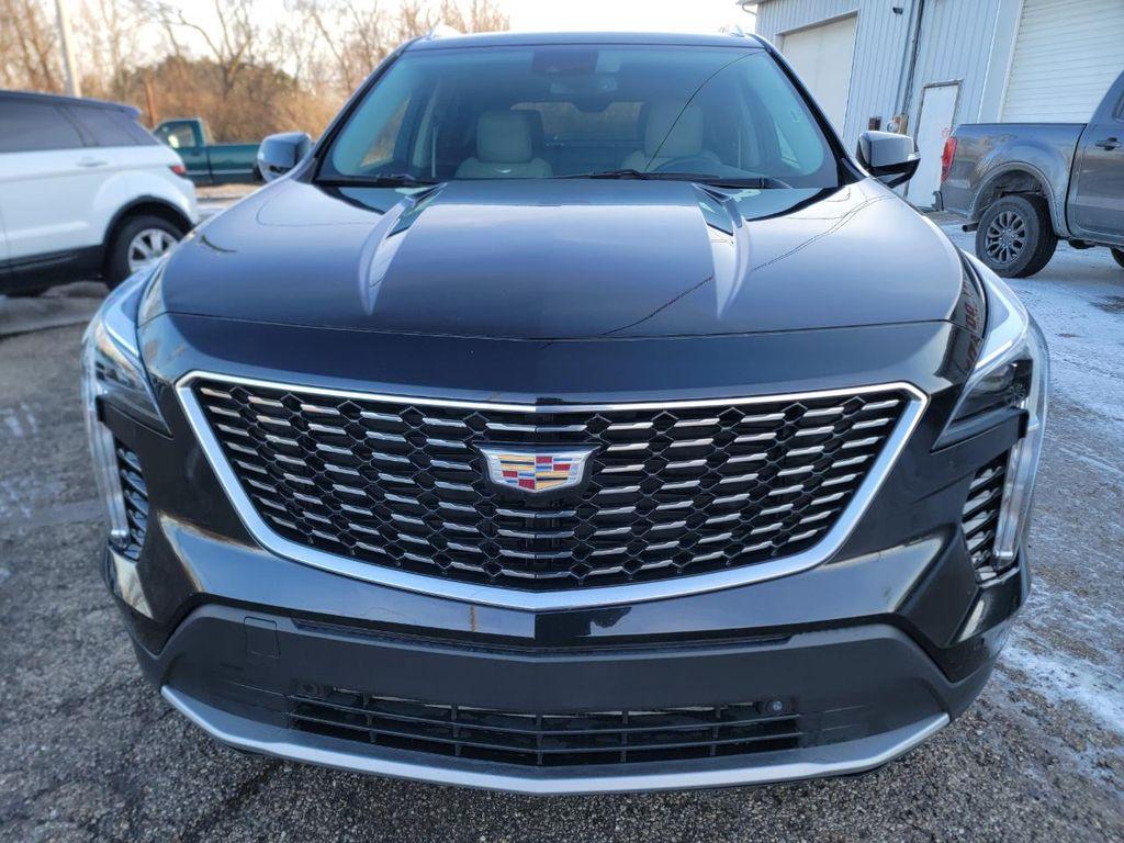 used 2023 Cadillac XT4 car, priced at $22,995