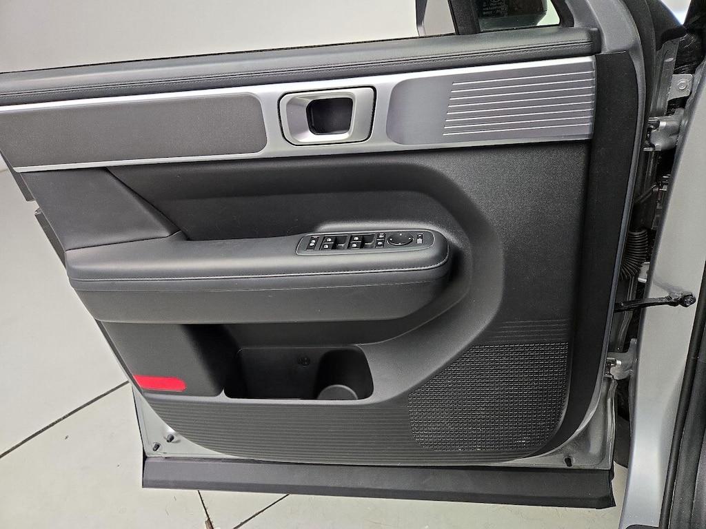 used 2024 Hyundai Santa Fe car, priced at $29,998