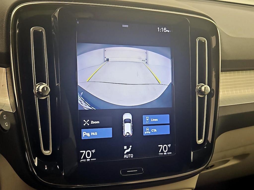 used 2021 Volvo XC40 car, priced at $22,998