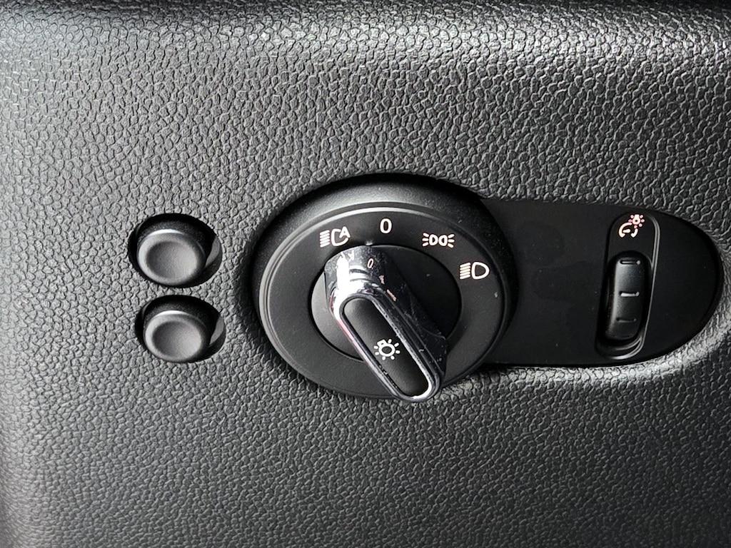 used 2021 MINI Hardtop car, priced at $19,998