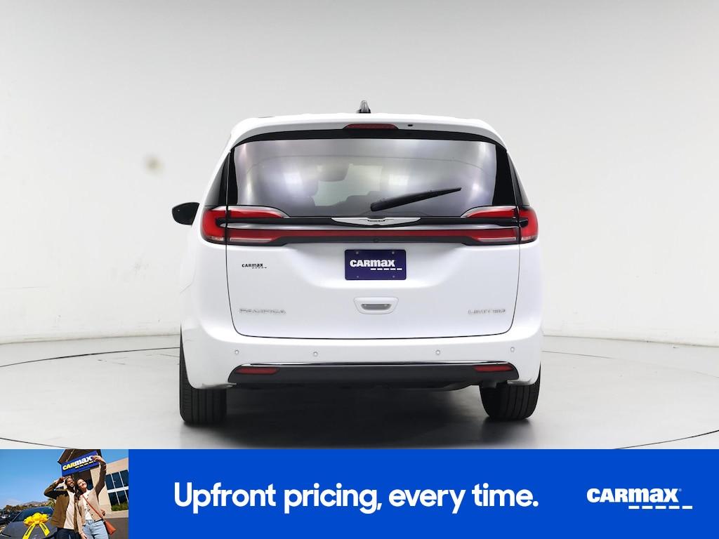 used 2024 Chrysler Pacifica car, priced at $32,998