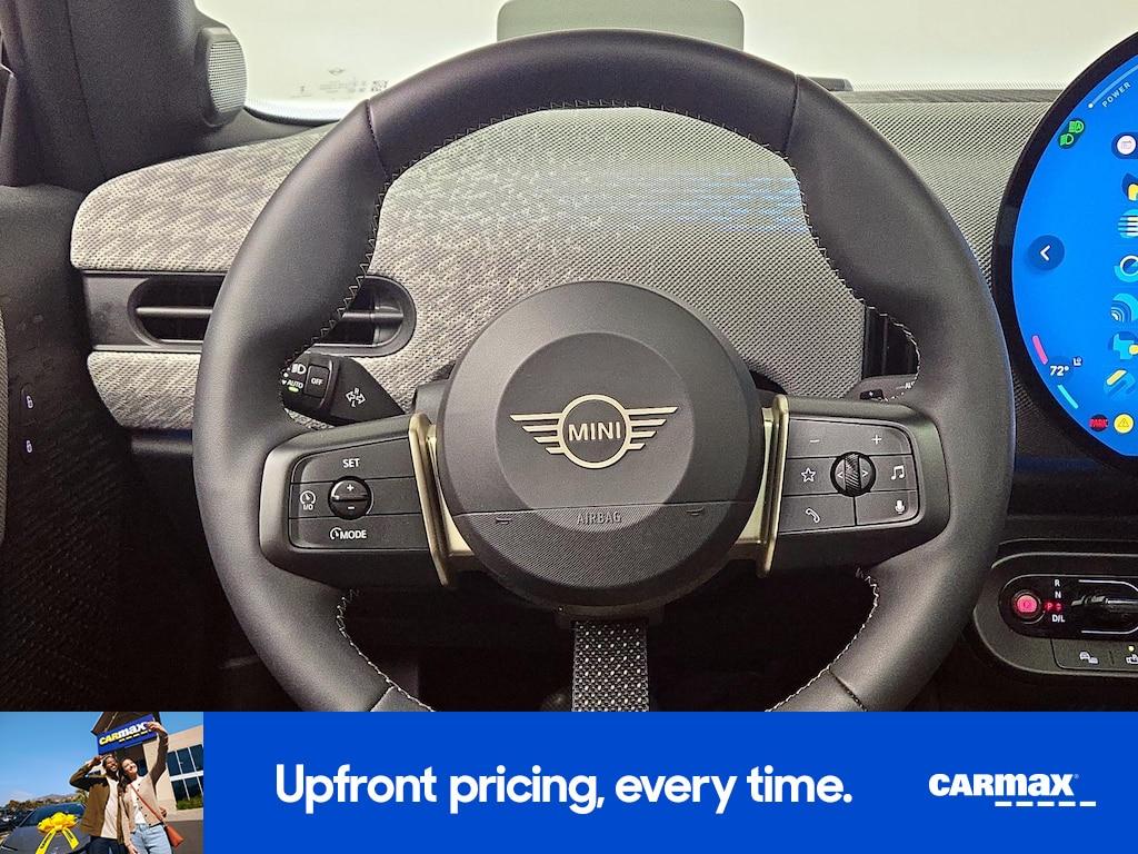 used 2025 MINI Hardtop car, priced at $27,998