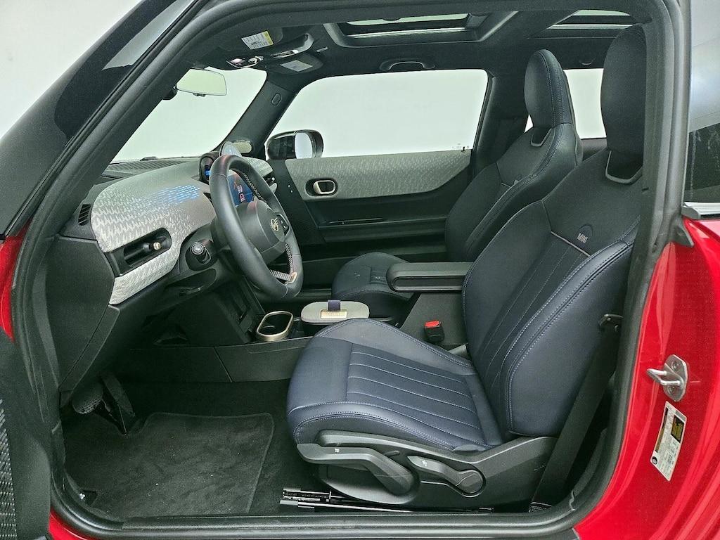 used 2025 MINI Hardtop car, priced at $27,998