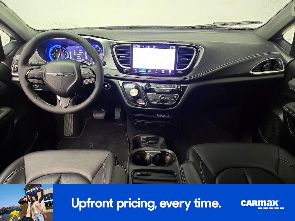 used 2024 Chrysler Pacifica car, priced at $33,998