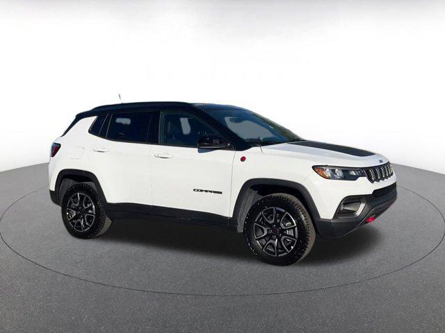 used 2025 Jeep Compass car, priced at $22,789