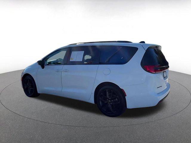 used 2025 Chrysler Pacifica car, priced at $33,250