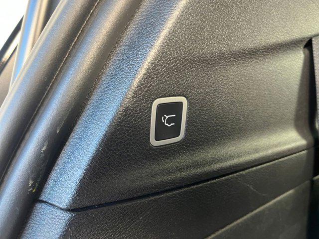 used 2025 Chrysler Pacifica car, priced at $33,250