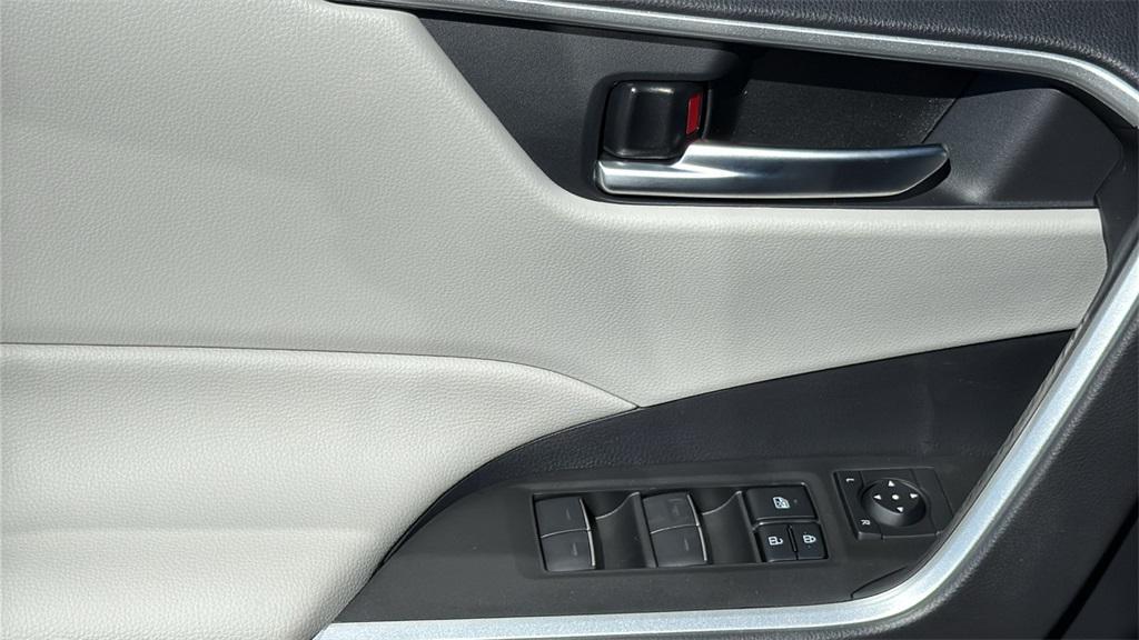 new 2025 Toyota RAV4 car, priced at $36,926