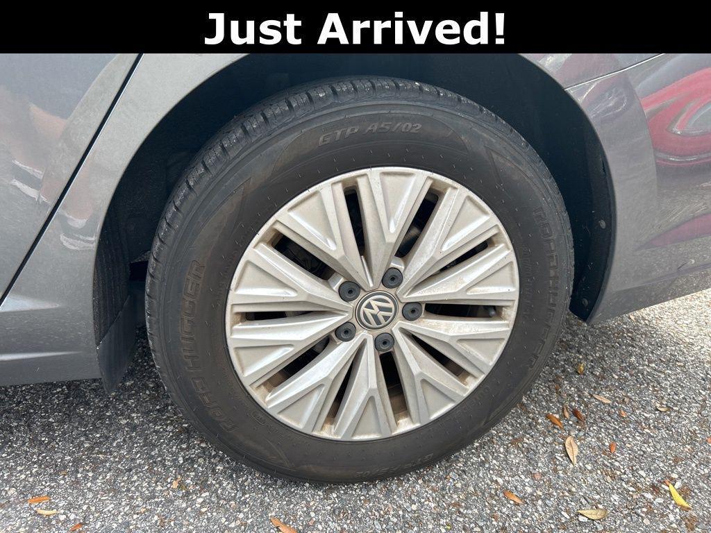 used 2020 Volkswagen Jetta car, priced at $14,000